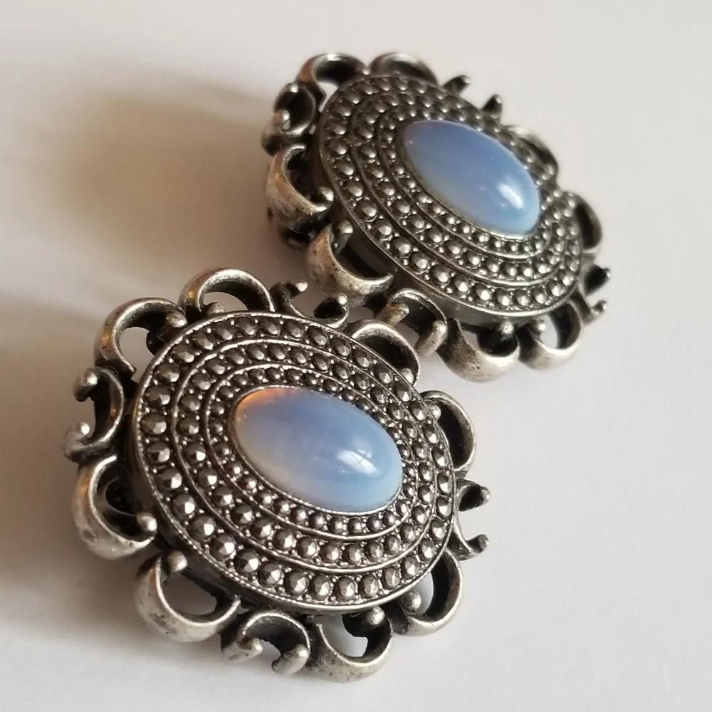 Vintage Kirk's Folly earrings Faux opal silver tone clipon clip back oval